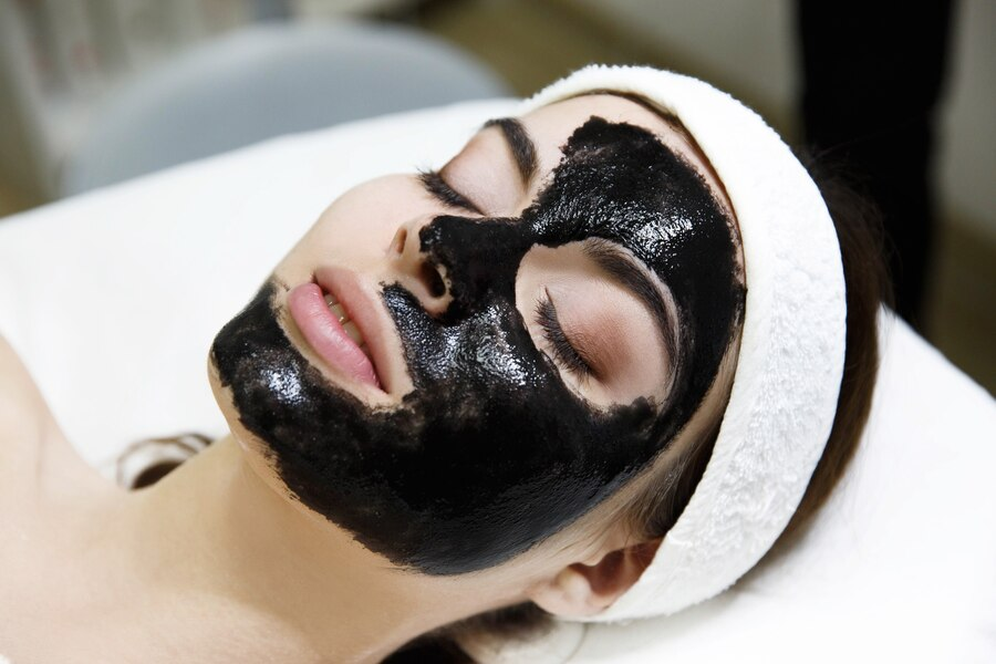 girl with black mask